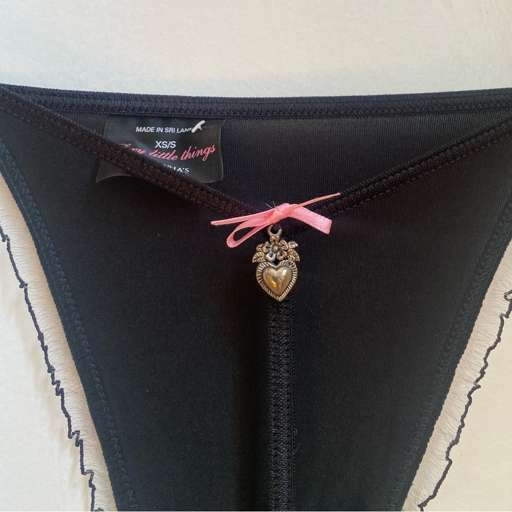Victoria’s Secret Black Thong with Pink Bow and Heart Charm, very nice !